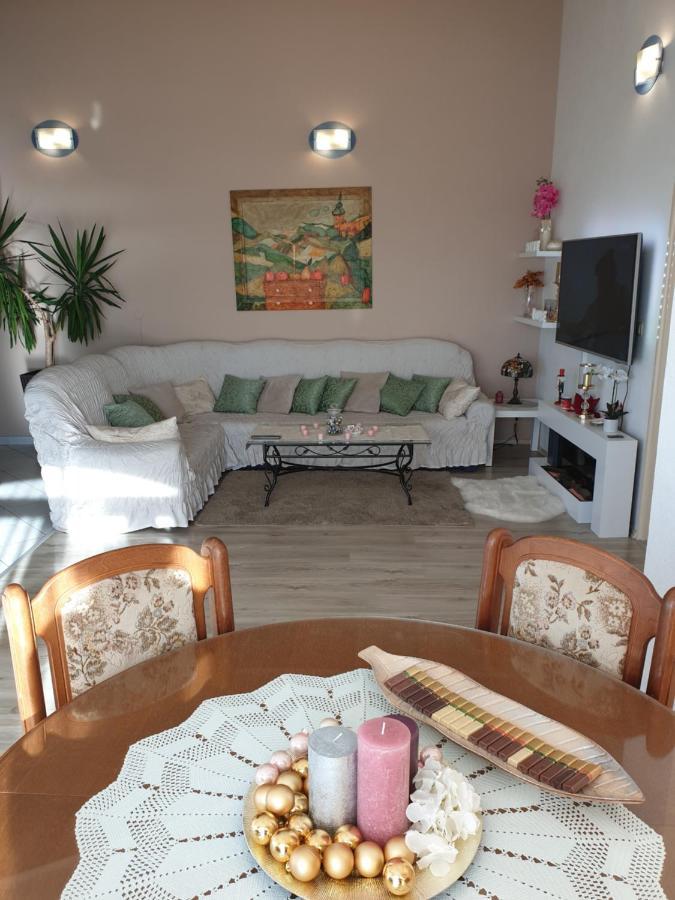 Apartmani Mlikotic Dugi Rat Exterior foto