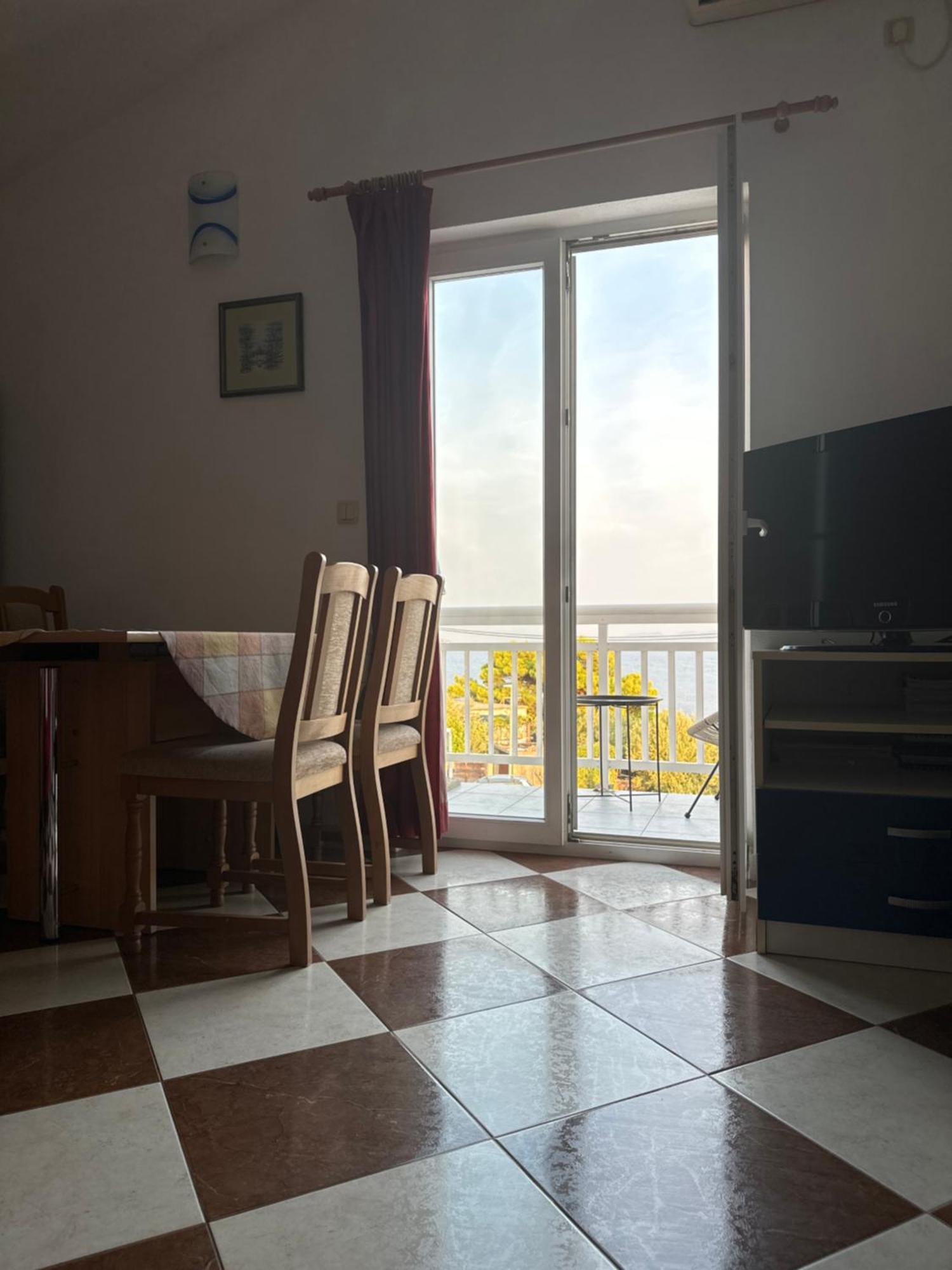 Apartmani Mlikotic Dugi Rat Exterior foto